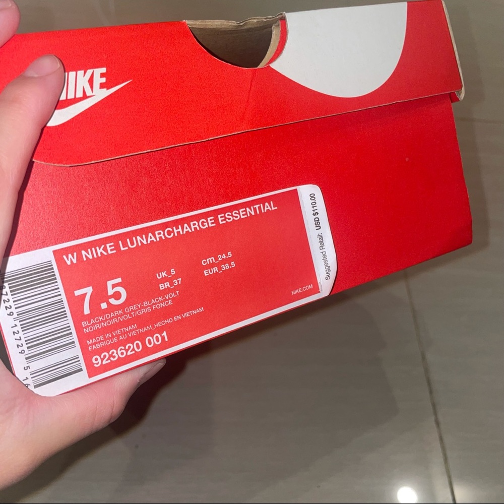 Nike Women Lunacharge Essential Sneakers - Picture 5 of 5